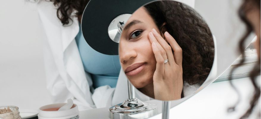 Pelle grassa in estate: quale crema scegliere