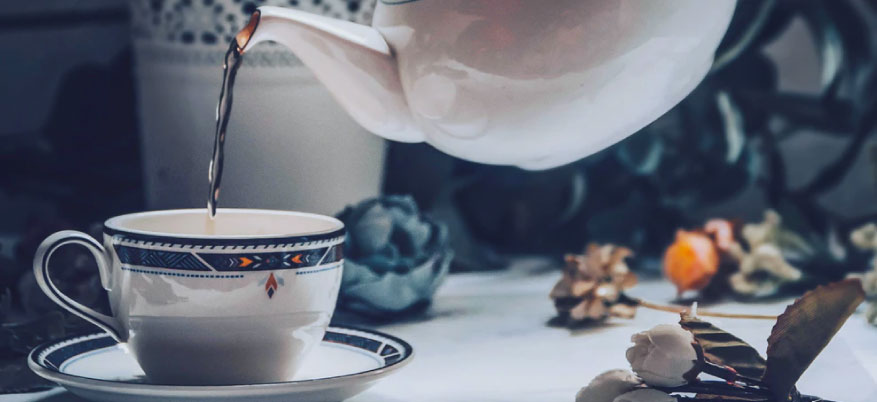 Benefici delle tisane: perchè berle fa bene al corpo