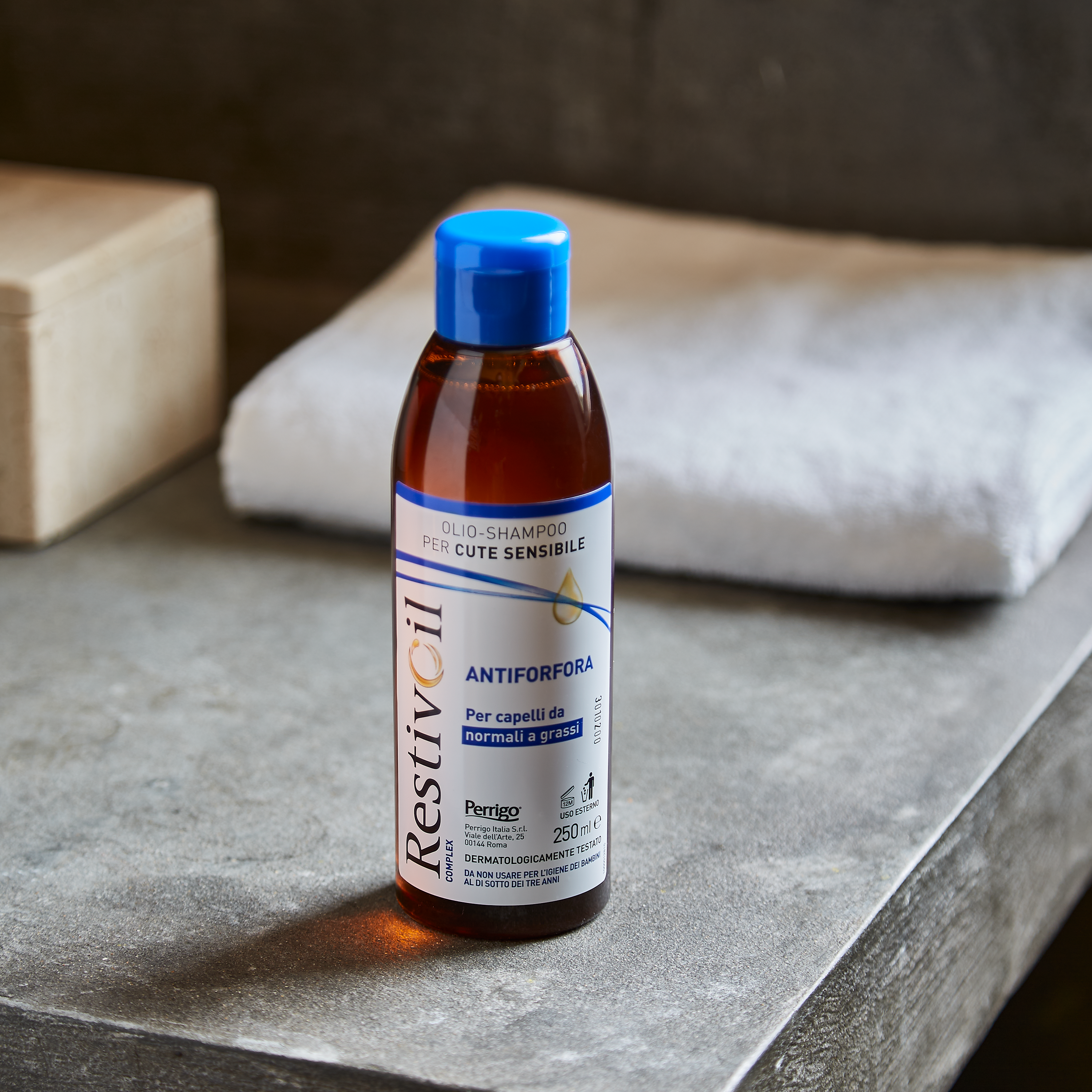 Restivoil Complex Antiforfora Olio Shampoo Capelli Grassi 250 Ml