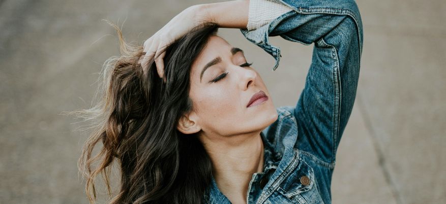 Prurito del cuoio capelluto: consigli e prodotti della farmacia