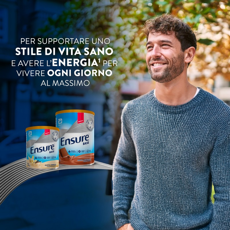 ABBOTT ENSURE BASE: Integratore alimentare che aiuta a sostenere le difese immunitarie e a contrastare stanchezza e affaticamento  - GUSTO CIOCCOLATO 400 gr 