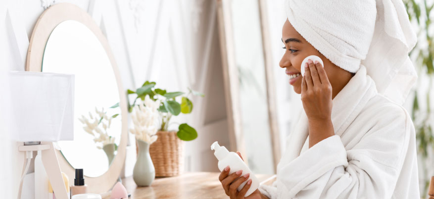 Rimuovere il make-up: tutti i prodotti per struccarsi correttamente