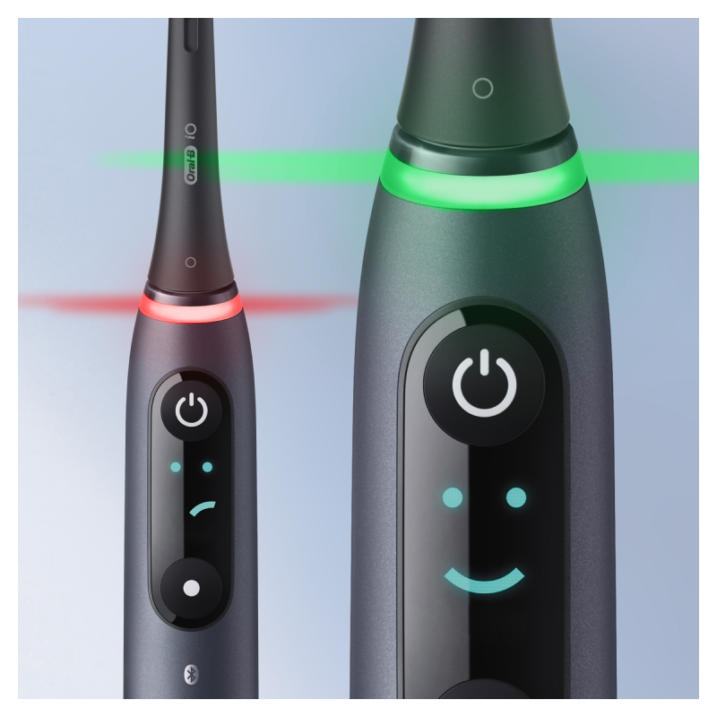 Oral-B iO - 8n - Spazzolino Elettrico Ricaricabile Nero con Tecnologia Magnetica Rivoluzionaria e Display a colori + Custodia da Viaggio Primium