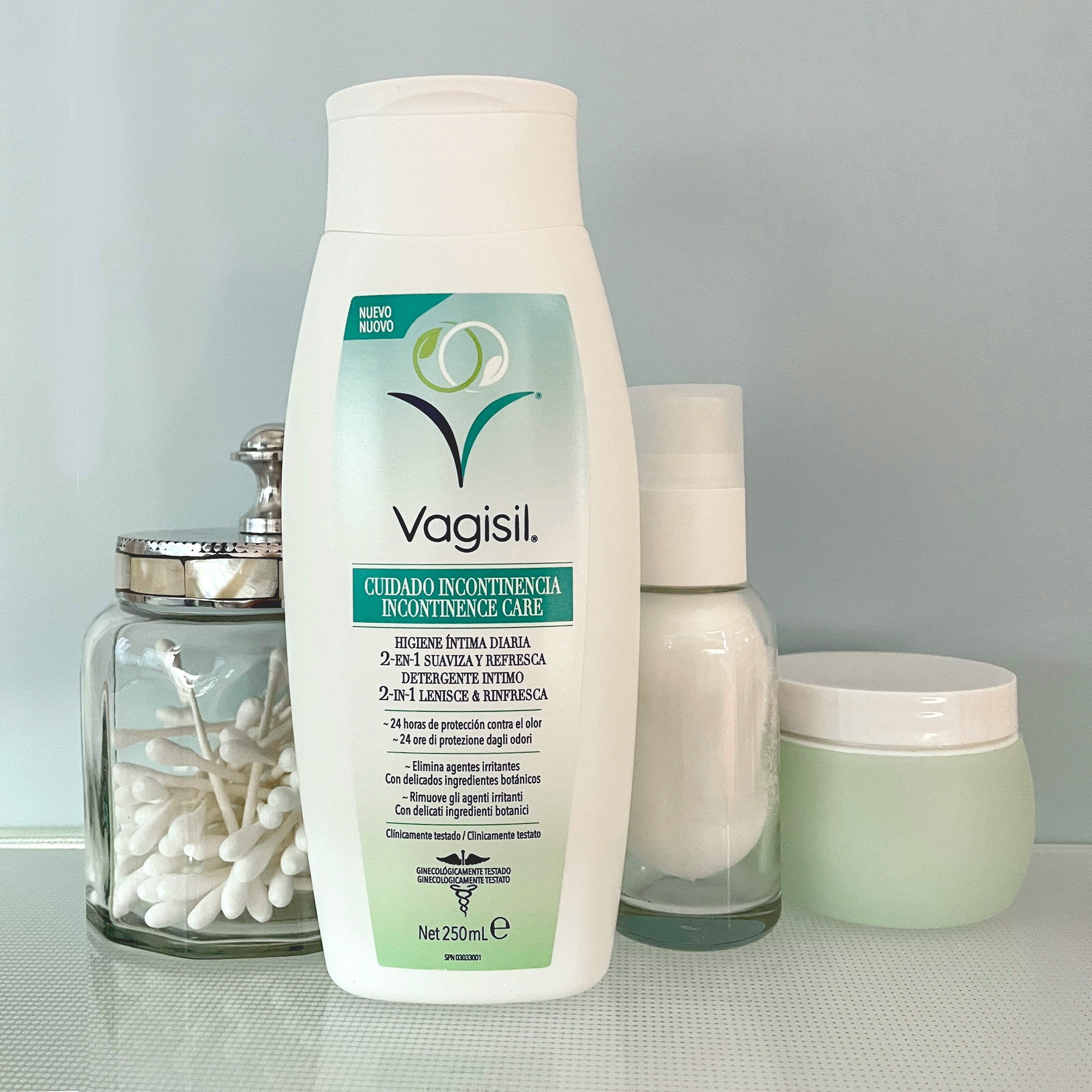 VAGISIL INCONTINENCE CARE DETERGENTE INTIMO 2-IN-1 LENISCE E RINFRESCA 250ml