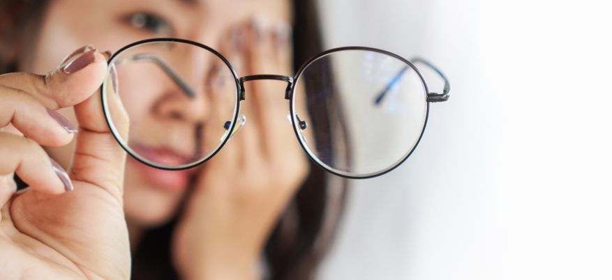 Vista offuscata: perché succede e quando consultare il medico