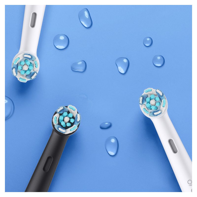 Oral-B iO - 8n - Spazzolino Elettrico Ricaricabile Nero con Tecnologia Magnetica Rivoluzionaria e Display a colori + Custodia da Viaggio Primium