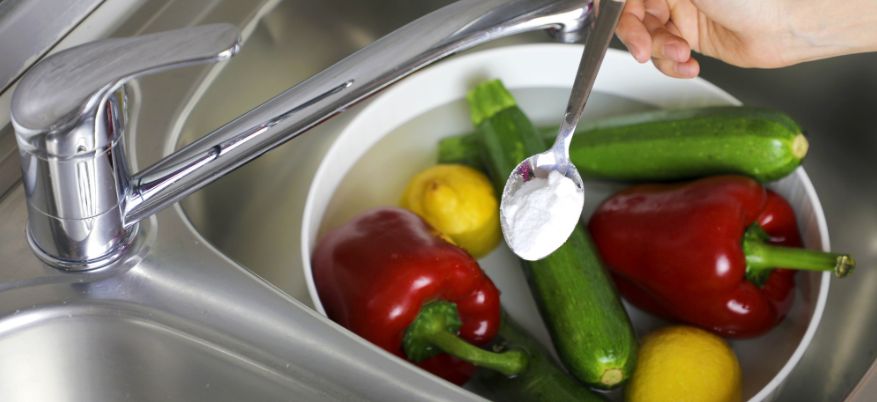 Come disinfettare il cibo in gravidanza: sicurezza a tavola