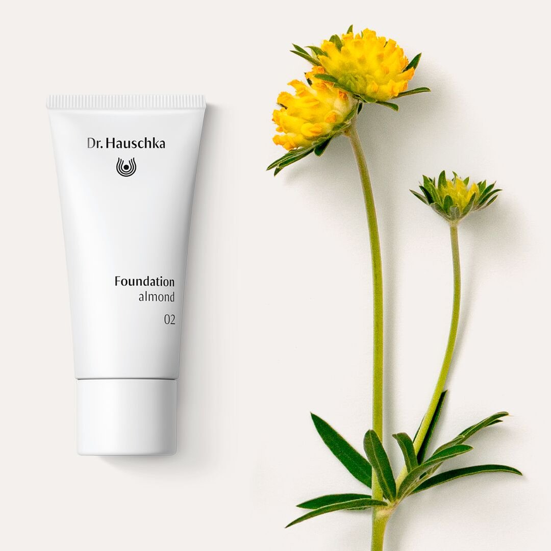 Dr. Hauschka - Foundation N.02 Almond