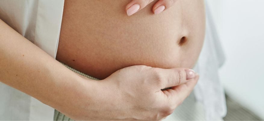 Candida in gravidanza: come riconoscerla e curarla in sicurezza