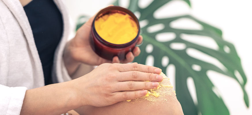 Scrub per il corpo: perchè è importante esfoliare la pelle