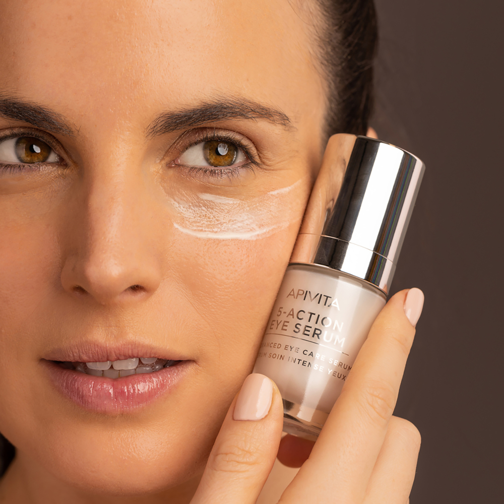 Apivita 5 Action Eye Serum - Siero 5 Azioni Idratante Anti-Rughe Per Borse E Occhiaie 15 ml
