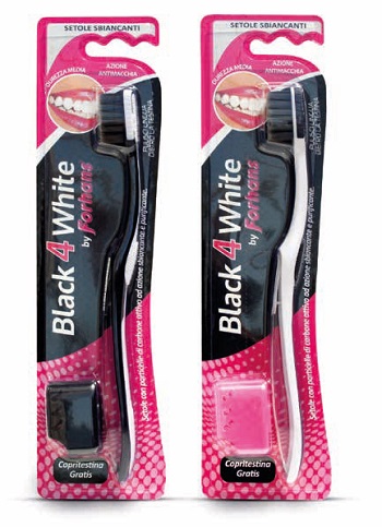 Forhans Spazzolino Black4White Carbone Attivo