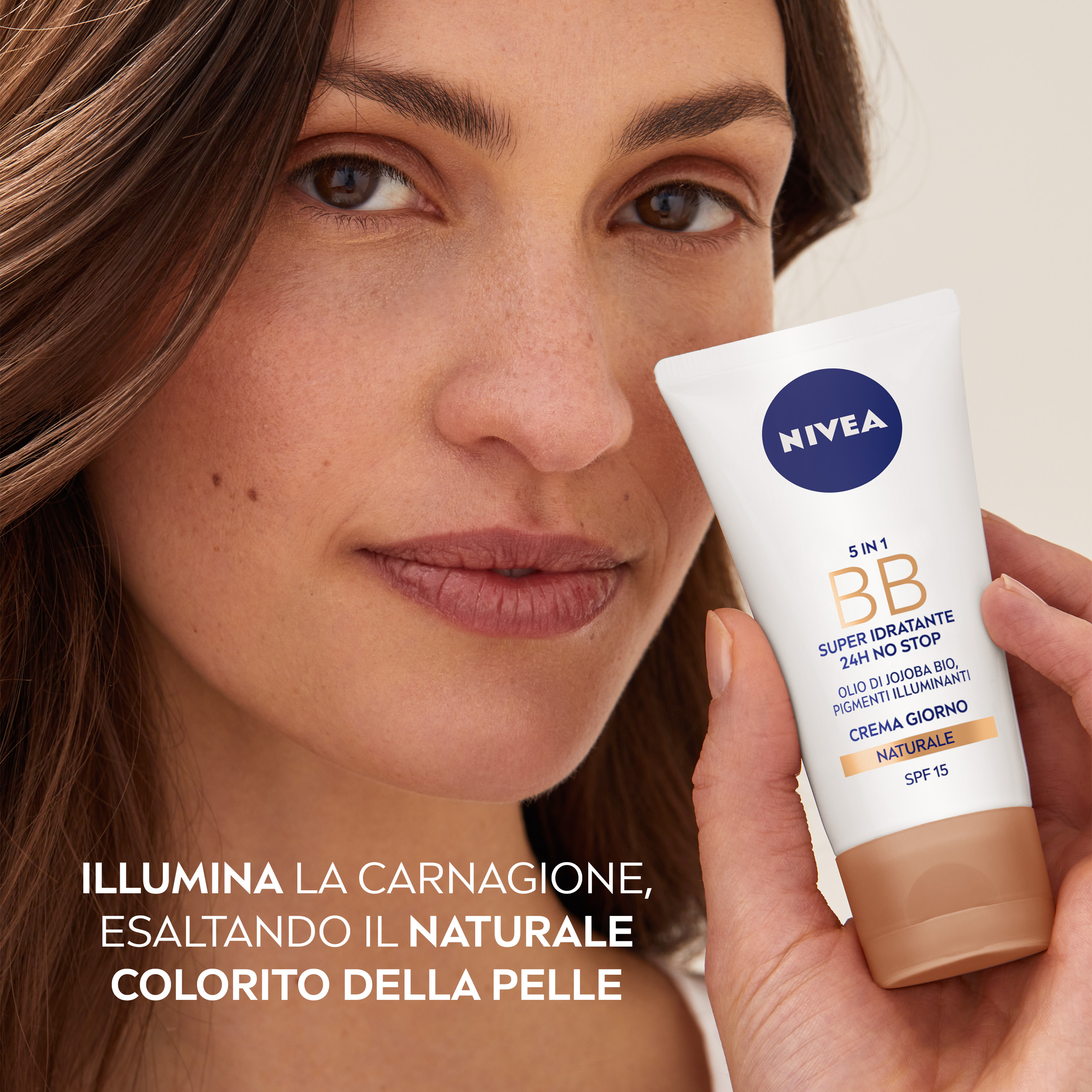 Nivea 5 in 1 BB Cream Super Idratante 24H No Stop Naturale 50 ml, Crema viso colorata con SPF15