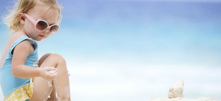 Come proteggere i propri bambini dal sole