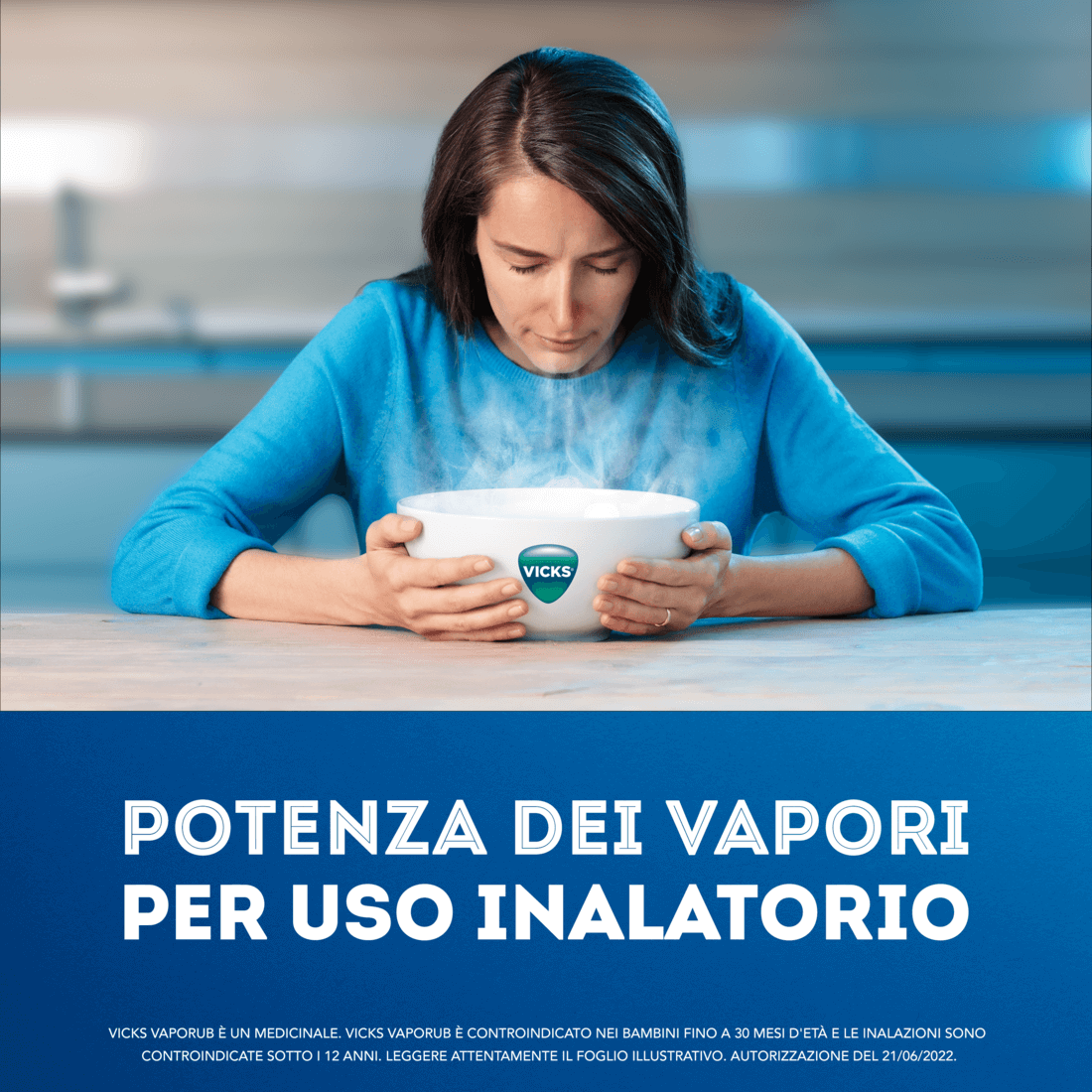 Vicks Vaporub Canfora Unguento per Uso Inalatorio 50 g