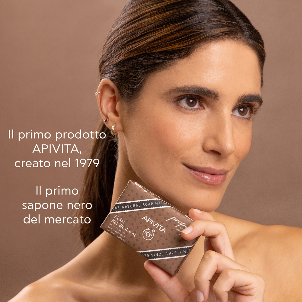 Apivita Natural Soap - Sapone Naturale Solido Con Propoli Viso E Corpo Per Pelle Grassa E Acneica 125 g