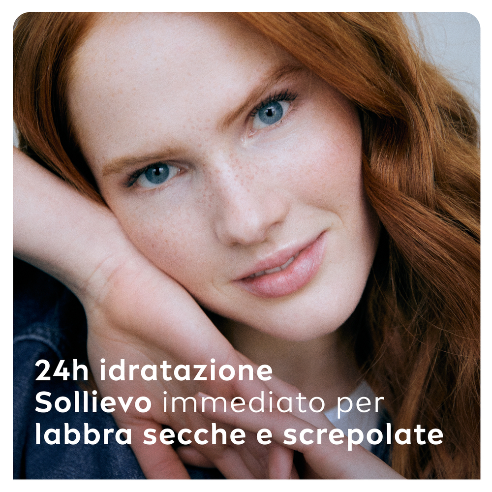 Labello Med Repair 4.8 g, Burrocacao labbra idratante e riparatore con vitamina E e SPF 15