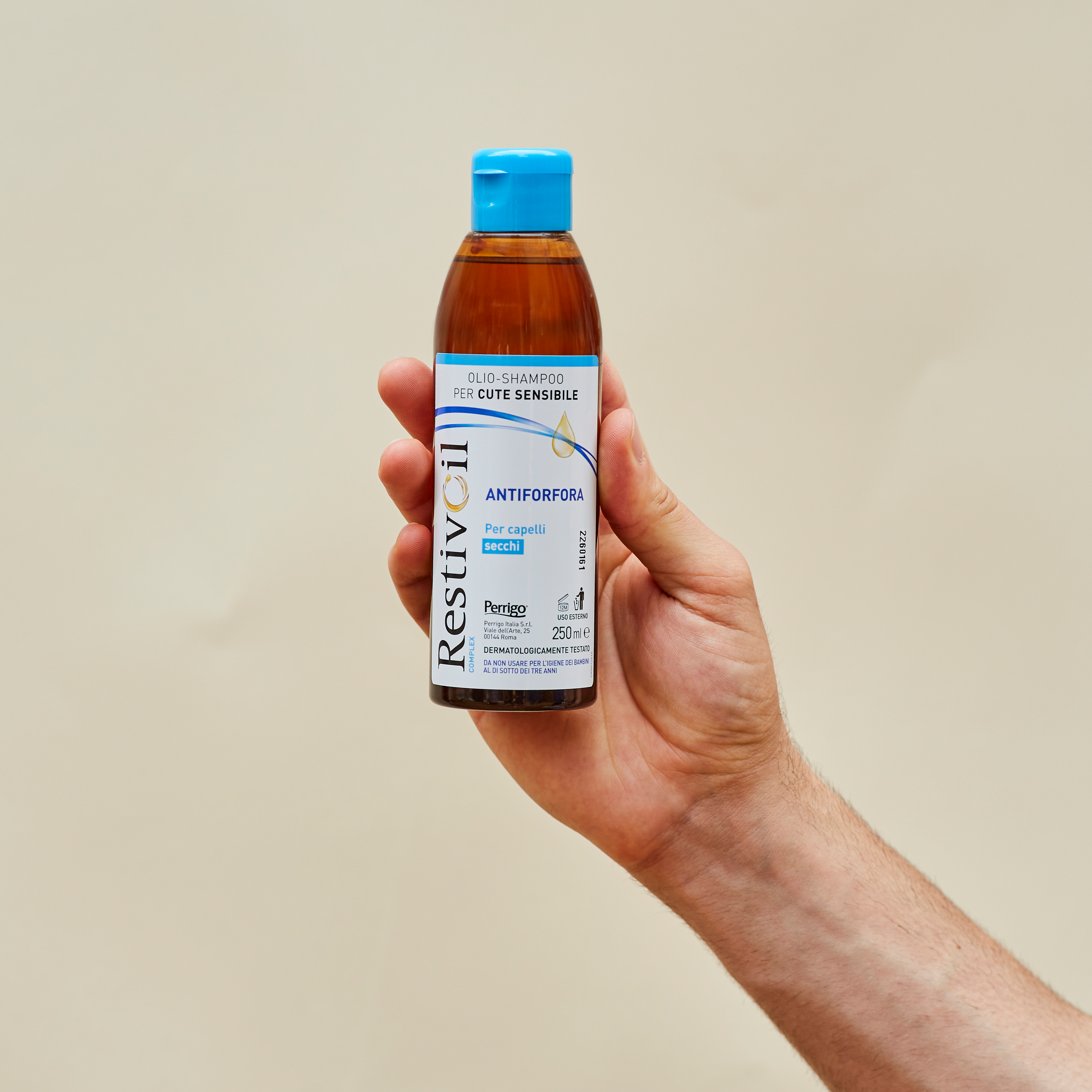 Restivoil Complex Shampoo Olio Antiforfora Per Capelli Secchi Con Azione Antiseborroica E Anti Prurito, 250ml