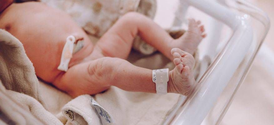 Blog - Cordone ombelicale neonato: scopriamo come prendercene cura